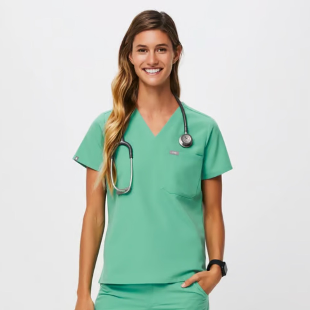 Figs Catarina One Pocket Top Surgical Green Size XS